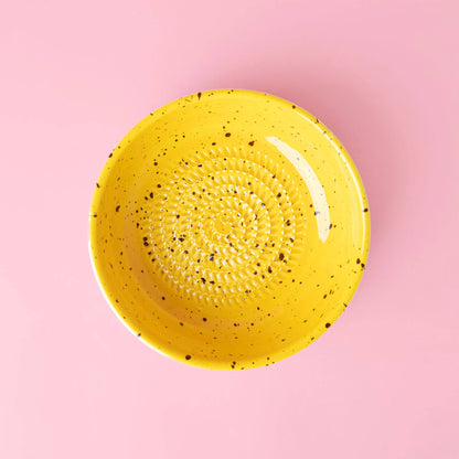 Ceramic Garlic Grater Plate - Medium Yellow & White - Cinnamon