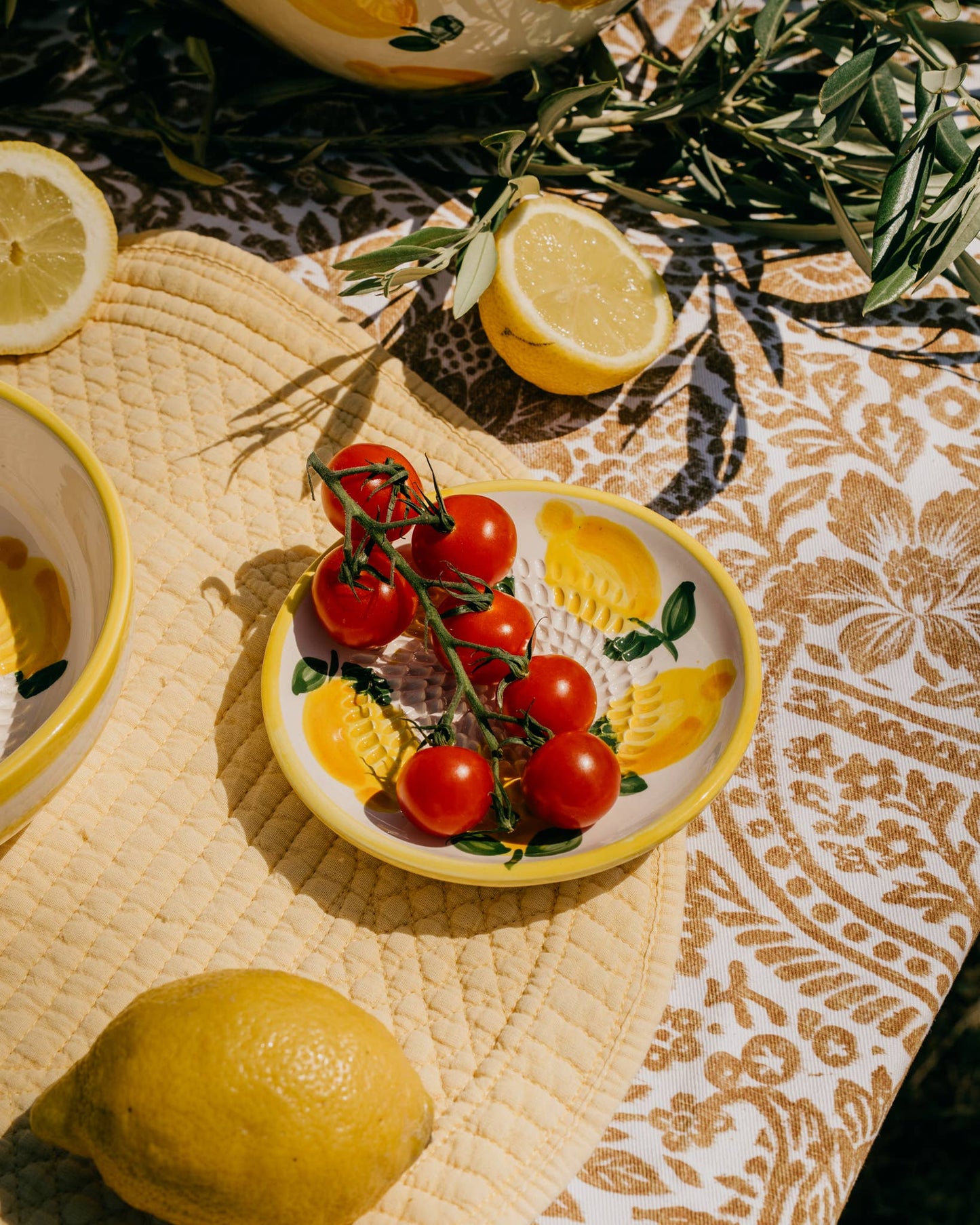 Ceramic Garlic Grater Plate - Small Yellow & White - Lemon